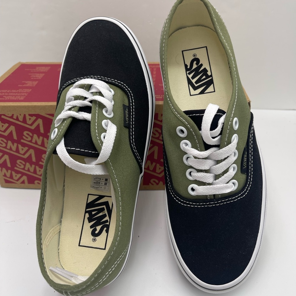 Vans Men’s Authentic
Pop Loden Green
VN000BW5ZBF Sneakers - Picture 14 of 16